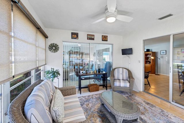 1521 LAKESIDE WAY 149, Sarasota, FL 34232