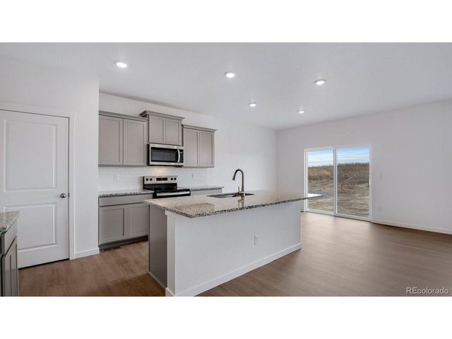 43088 Ganton Club St, Elizabeth, CO 80107