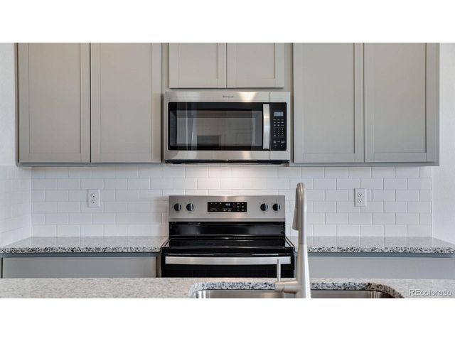 43088 Ganton Club St, Elizabeth, CO 80107