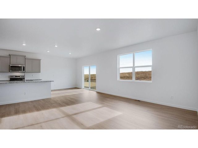 43088 Ganton Club St, Elizabeth, CO 80107