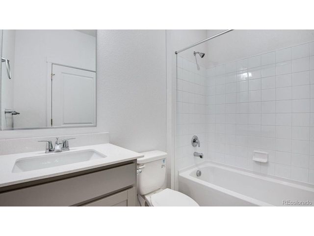 43088 Ganton Club St, Elizabeth, CO 80107