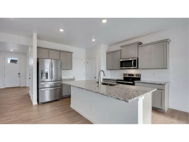 43088 Ganton Club St, Elizabeth, CO 80107