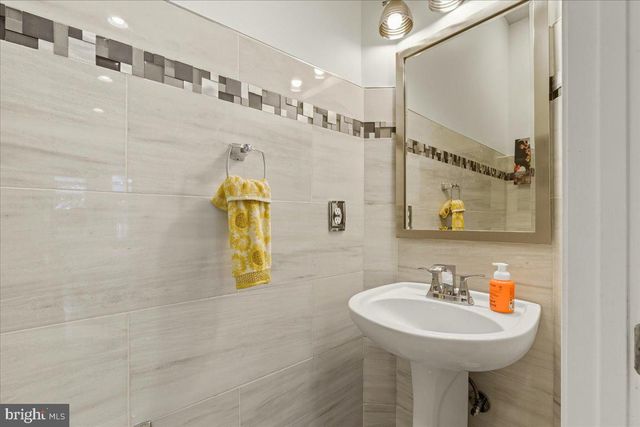 16216 RADBURN ST, Woodbridge, VA 22191