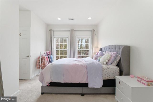 16216 RADBURN ST, Woodbridge, VA 22191