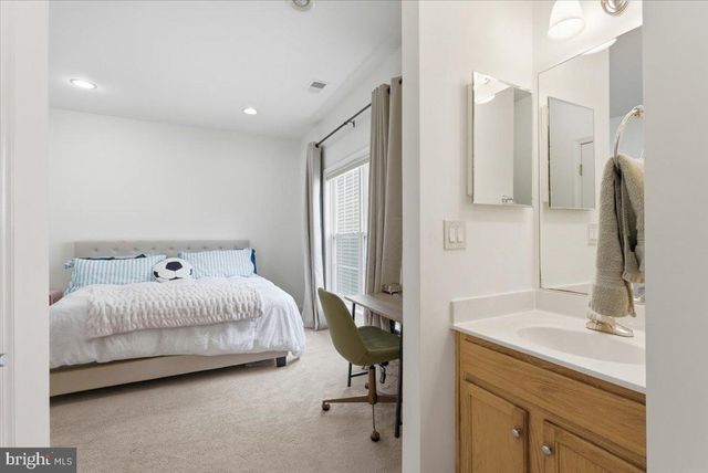 16216 RADBURN ST, Woodbridge, VA 22191