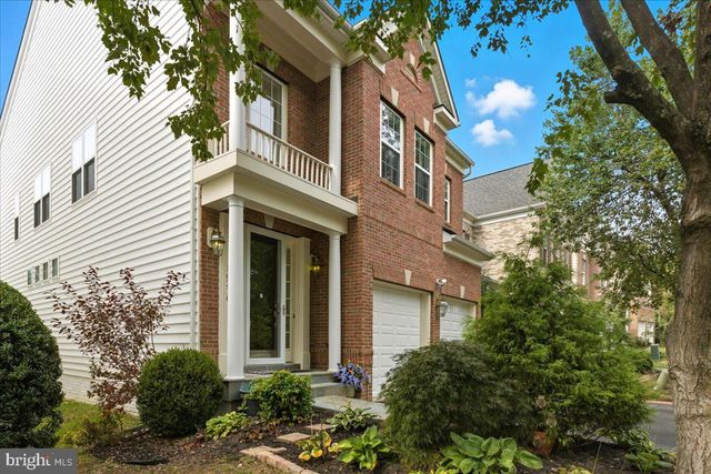 16216 RADBURN ST, Woodbridge, VA 22191