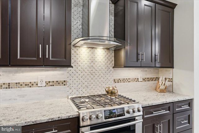 16216 RADBURN ST, Woodbridge, VA 22191