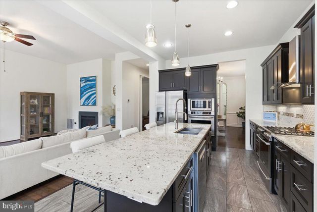 16216 RADBURN ST, Woodbridge, VA 22191