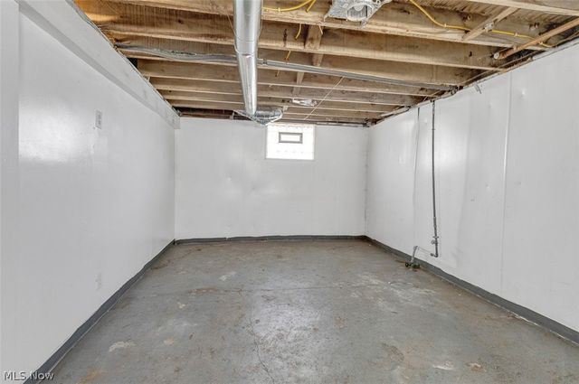 13801 Othello Avenue, Cleveland, OH 44110