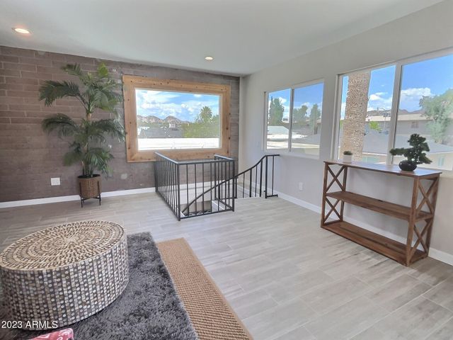 9202 N 6TH Street 5, Phoenix, AZ 85020