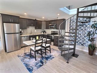 9202 N 6TH Street 5, Phoenix, AZ 85020