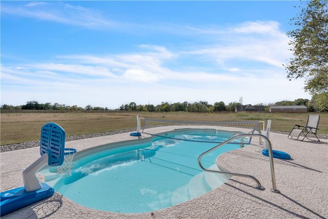 1967 S Pianalto Road, Tontitown, AR 72762