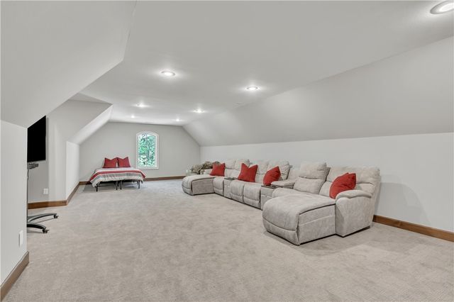 1967 S Pianalto Road, Tontitown, AR 72762