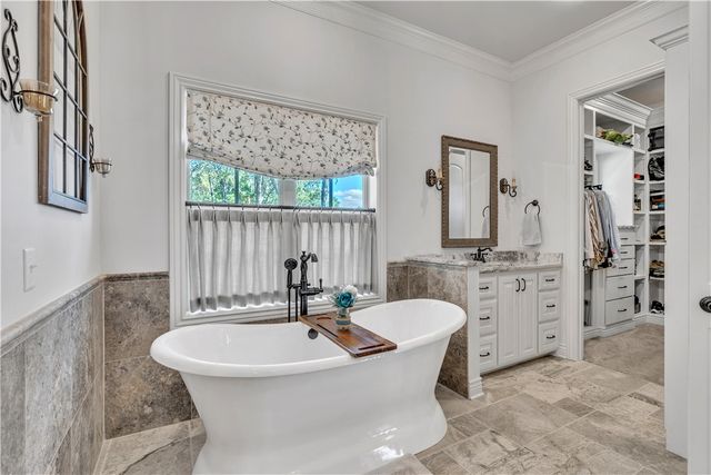 1967 S Pianalto Road, Tontitown, AR 72762