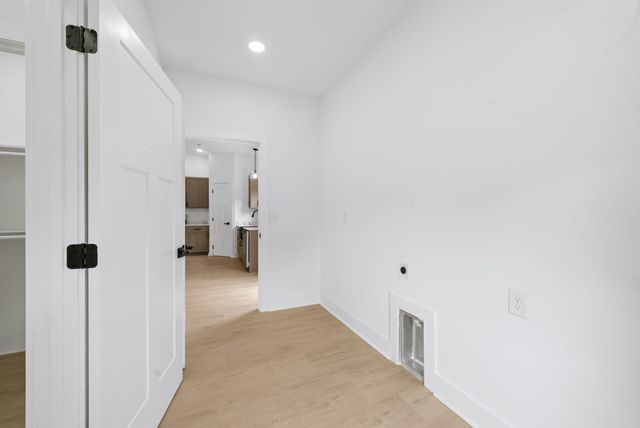 701 Oak Grove Rd, Goodspring, TN 38460