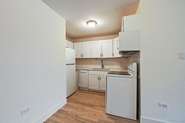 909 S Pearl Street 204, Denver, CO 80209