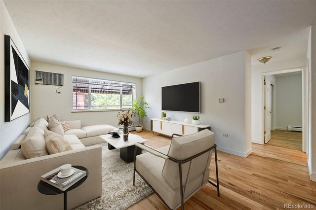 909 S Pearl Street 204, Denver, CO 80209