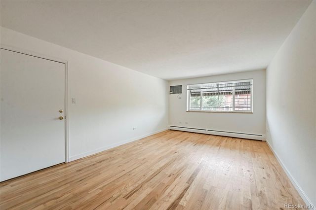 909 S Pearl Street 204, Denver, CO 80209