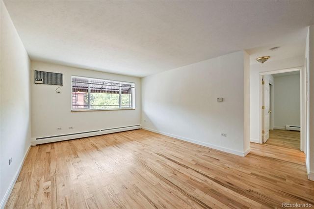 909 S Pearl Street 204, Denver, CO 80209