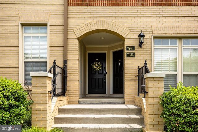 7931 CRESCENT PARK DR, Gainesville, VA 20155