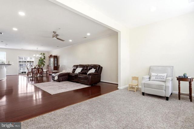 7931 CRESCENT PARK DR, Gainesville, VA 20155