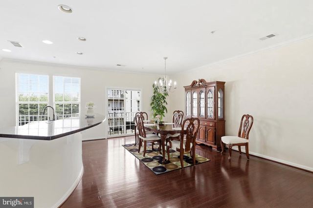 7931 CRESCENT PARK DR, Gainesville, VA 20155