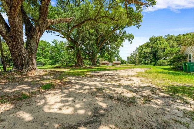 1012 Rigmaiden Cemetery Road, Dequincy, LA 70633