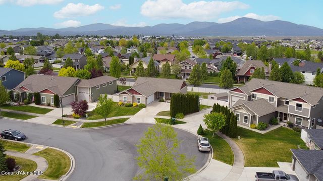3622 E Galway CIR, Post Falls, ID 83854