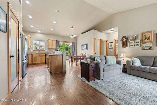 3622 E Galway CIR, Post Falls, ID 83854
