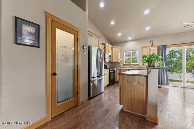 3622 E Galway CIR, Post Falls, ID 83854