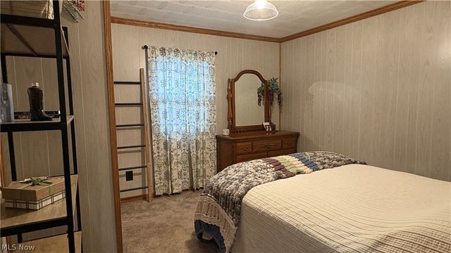 1213 Oakwood Street, East Liverpool, OH 43920