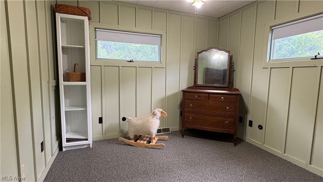 1213 Oakwood Street, East Liverpool, OH 43920