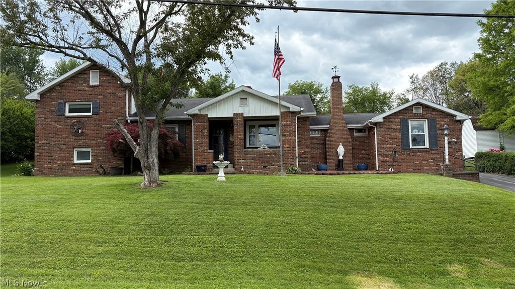 1213 Oakwood Street, East Liverpool, OH 43920