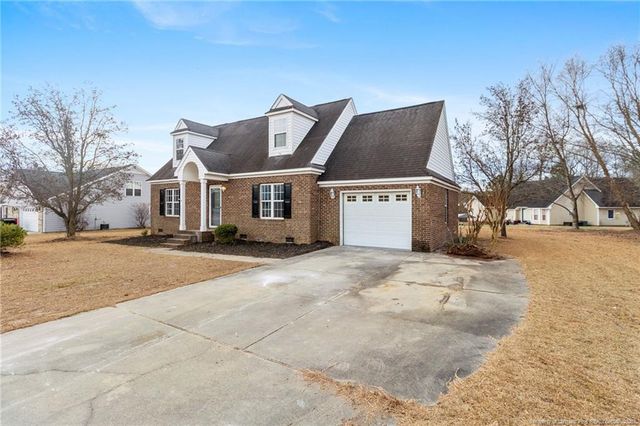 122 Spring Valley Drive, Raeford, NC 28376