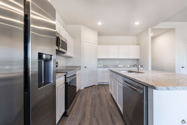 504 Georgian Walk, Byron, GA 31008