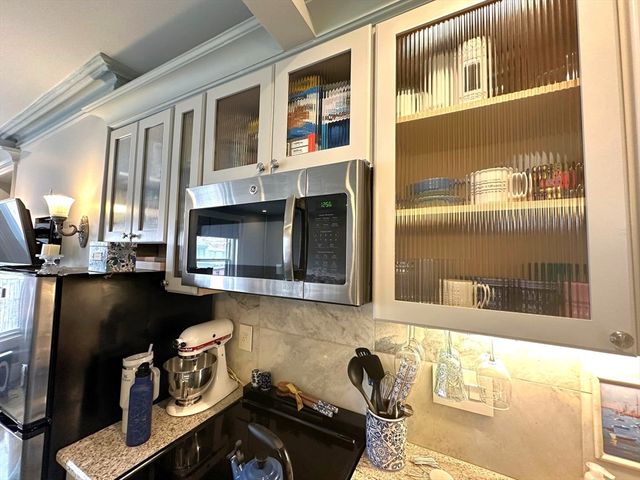 88 Charles 5, Boston, MA 02114