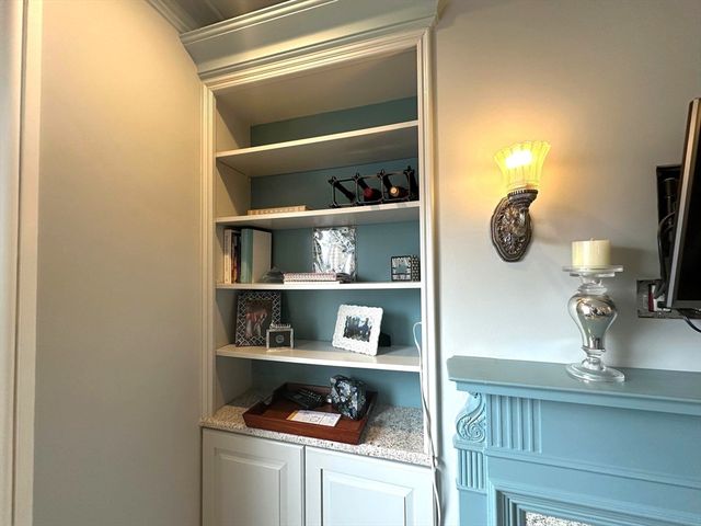 88 Charles 5, Boston, MA 02114