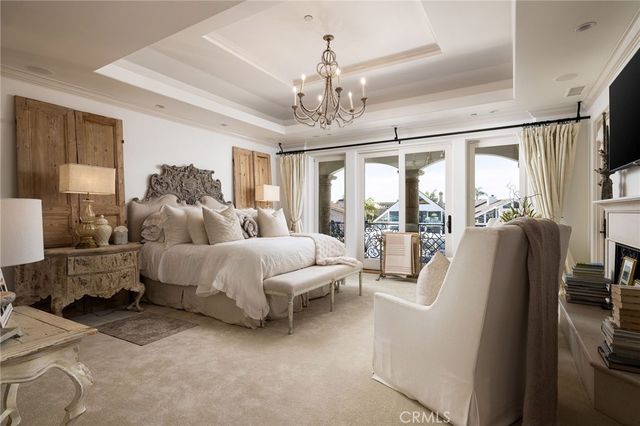 16111 Santa Barbara Lane, Huntington Beach, CA 92649