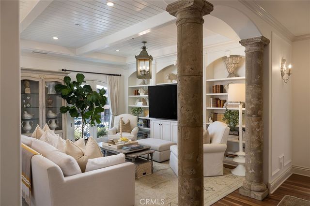 16111 Santa Barbara Lane, Huntington Beach, CA 92649