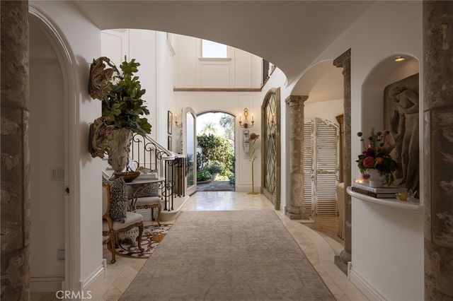 16111 Santa Barbara Lane, Huntington Beach, CA 92649
