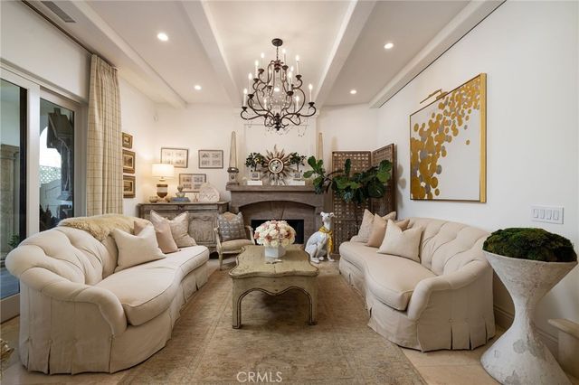16111 Santa Barbara Lane, Huntington Beach, CA 92649