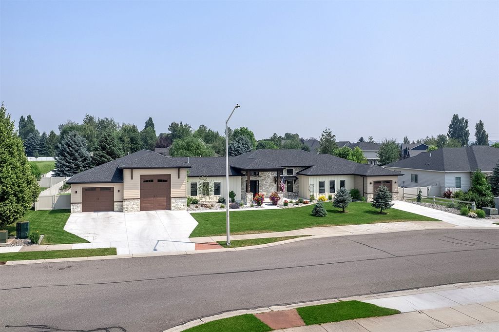 123 Taelor Road, Kalispell, MT 59901 photo 2