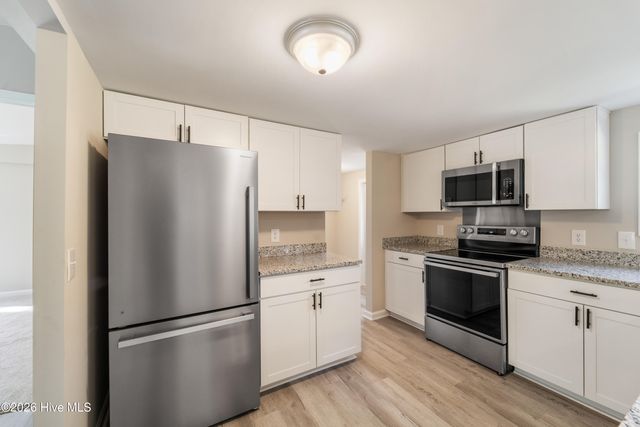 529 Hubert Boulevard, Hubert, NC 28539