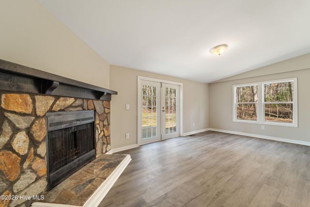 529 Hubert Boulevard, Hubert, NC 28539