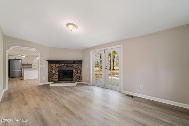 529 Hubert Boulevard, Hubert, NC 28539