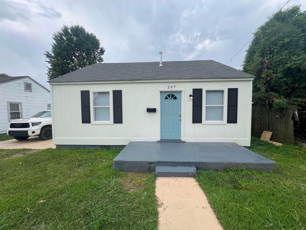 257 W ESSEX AVE, Memphis, TN 38109