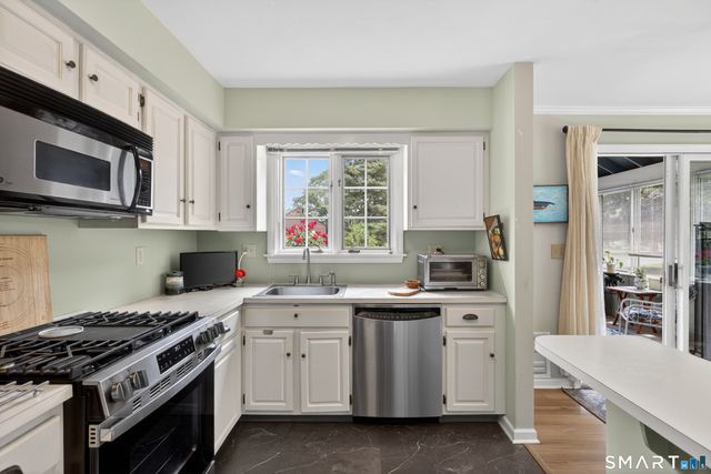 34 Canborne Way 34, Madison, CT 06443