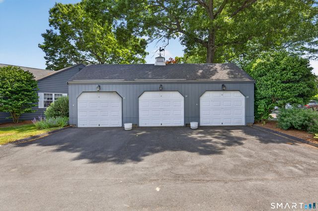 34 Canborne Way 34, Madison, CT 06443