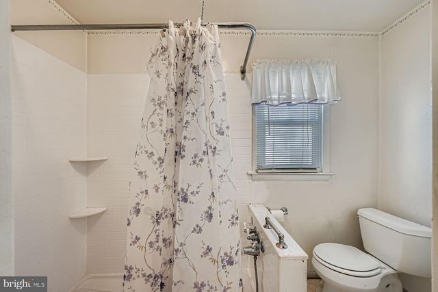 813 S LUZERNE AVE, Baltimore, MD 21224