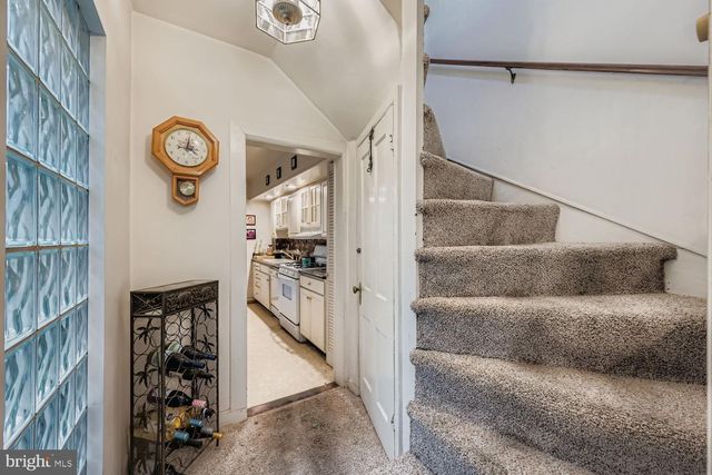 813 S LUZERNE AVE, Baltimore, MD 21224